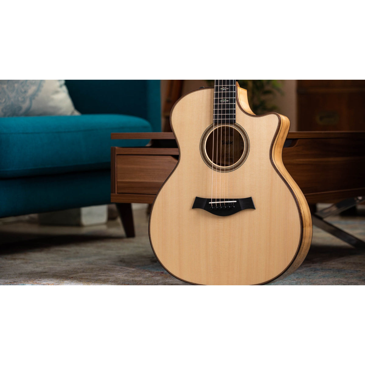 Đàn Guitar Acoustic Taylor 714ce w/Case-Mai Nguyên Music