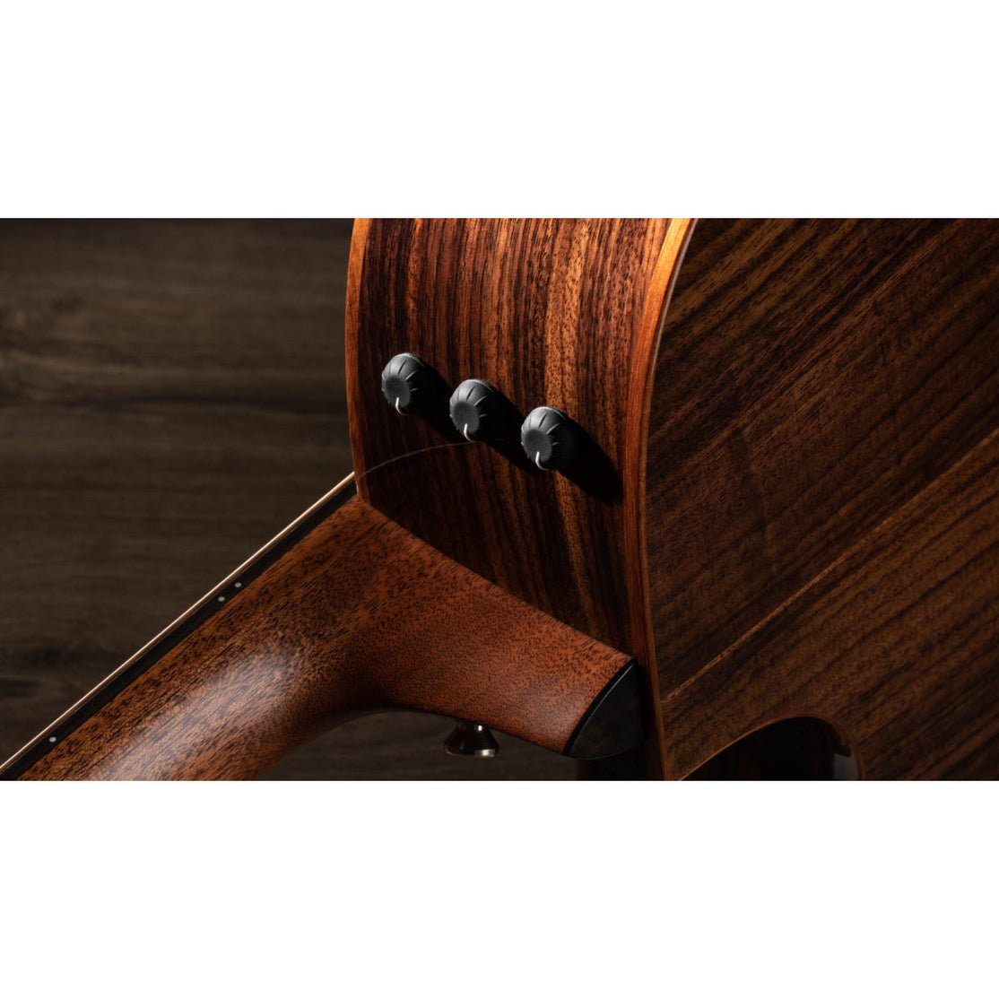 Đàn Guitar Acoustic Taylor 714ce w/Case-Mai Nguyên Music