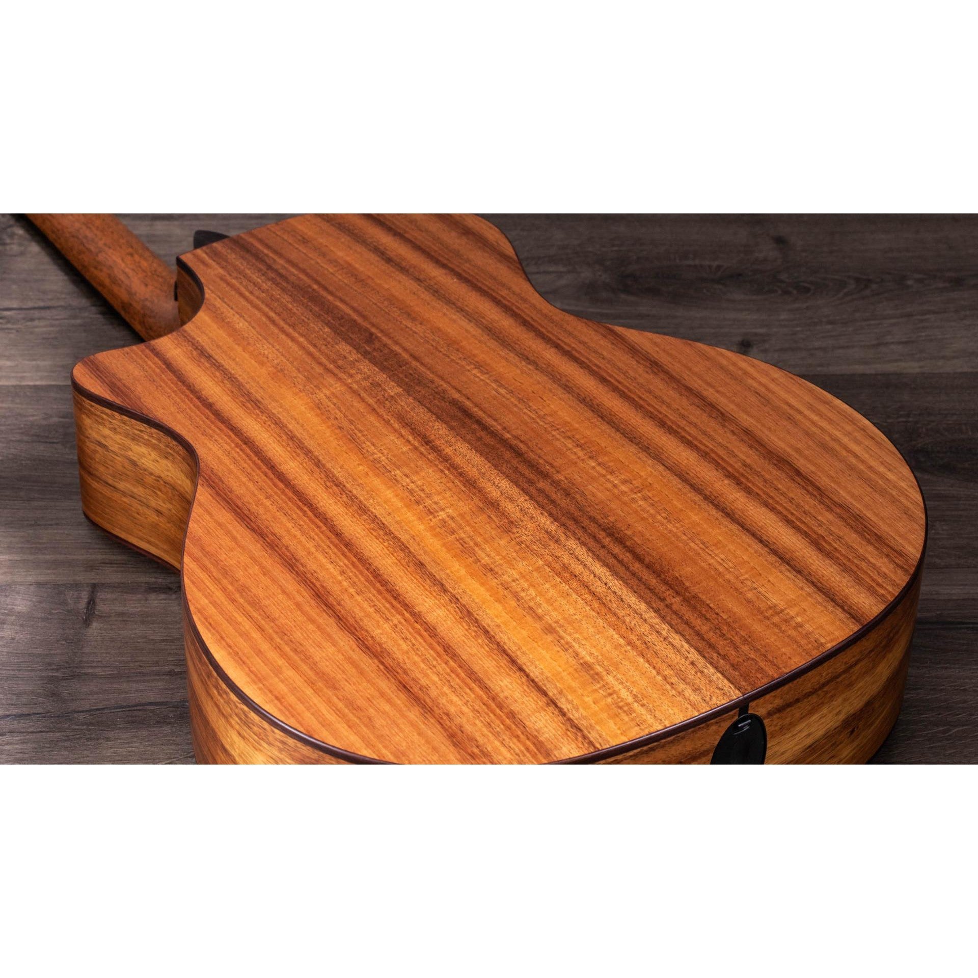 Đàn Guitar Acoustic Taylor 724ce w/Hardshell Case-Mai Nguyên Music