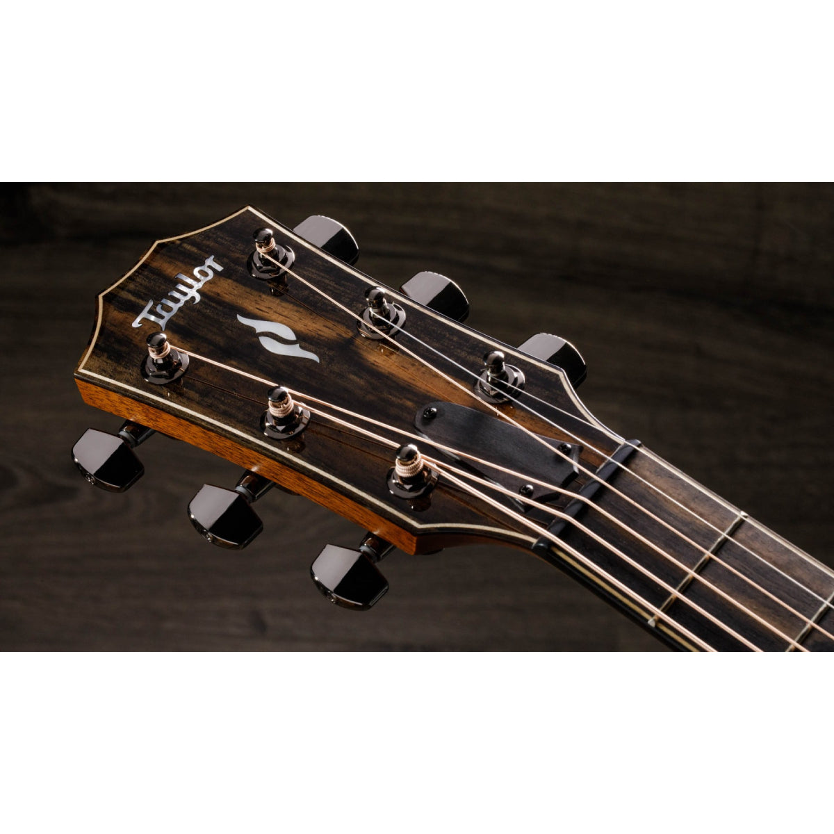 Đàn Guitar Acoustic Taylor 812ce w/Case-Mai Nguyên Music