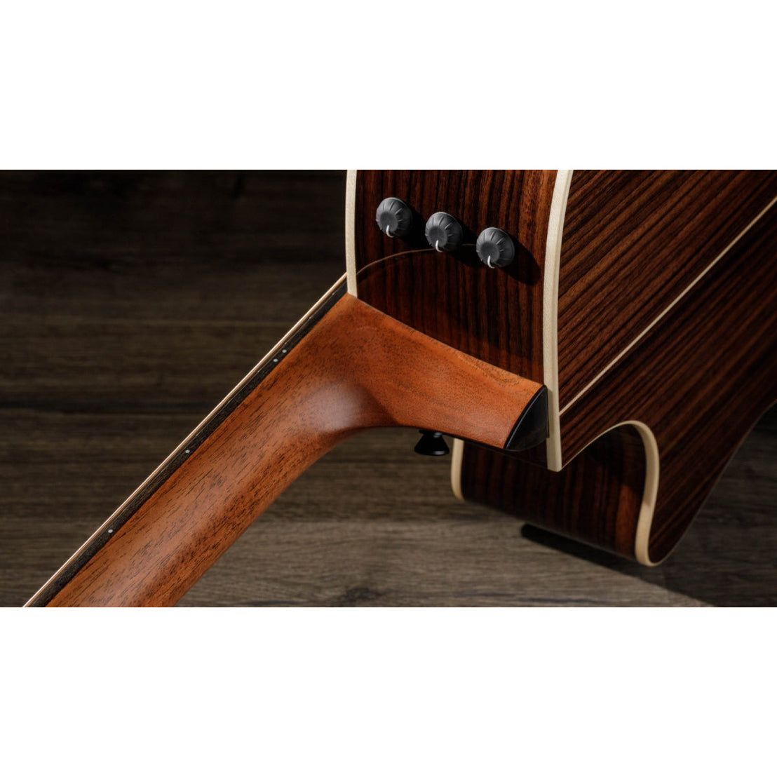 Đàn Guitar Acoustic Taylor 814ce w/Case-Mai Nguyên Music