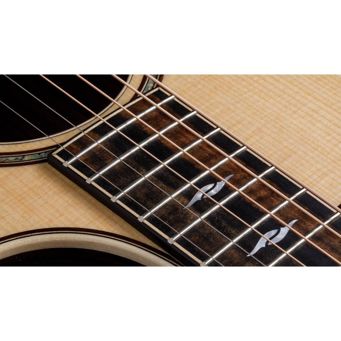 Đàn Guitar Acoustic Taylor 814ce w/Case-Mai Nguyên Music
