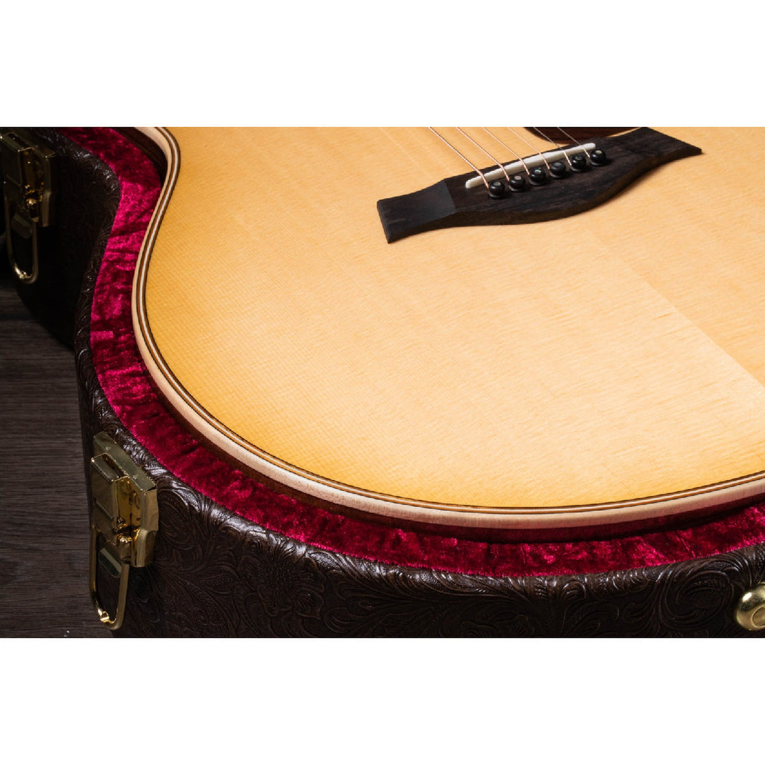 Đàn Guitar Acoustic Taylor 818e w/Case-Mai Nguyên Music