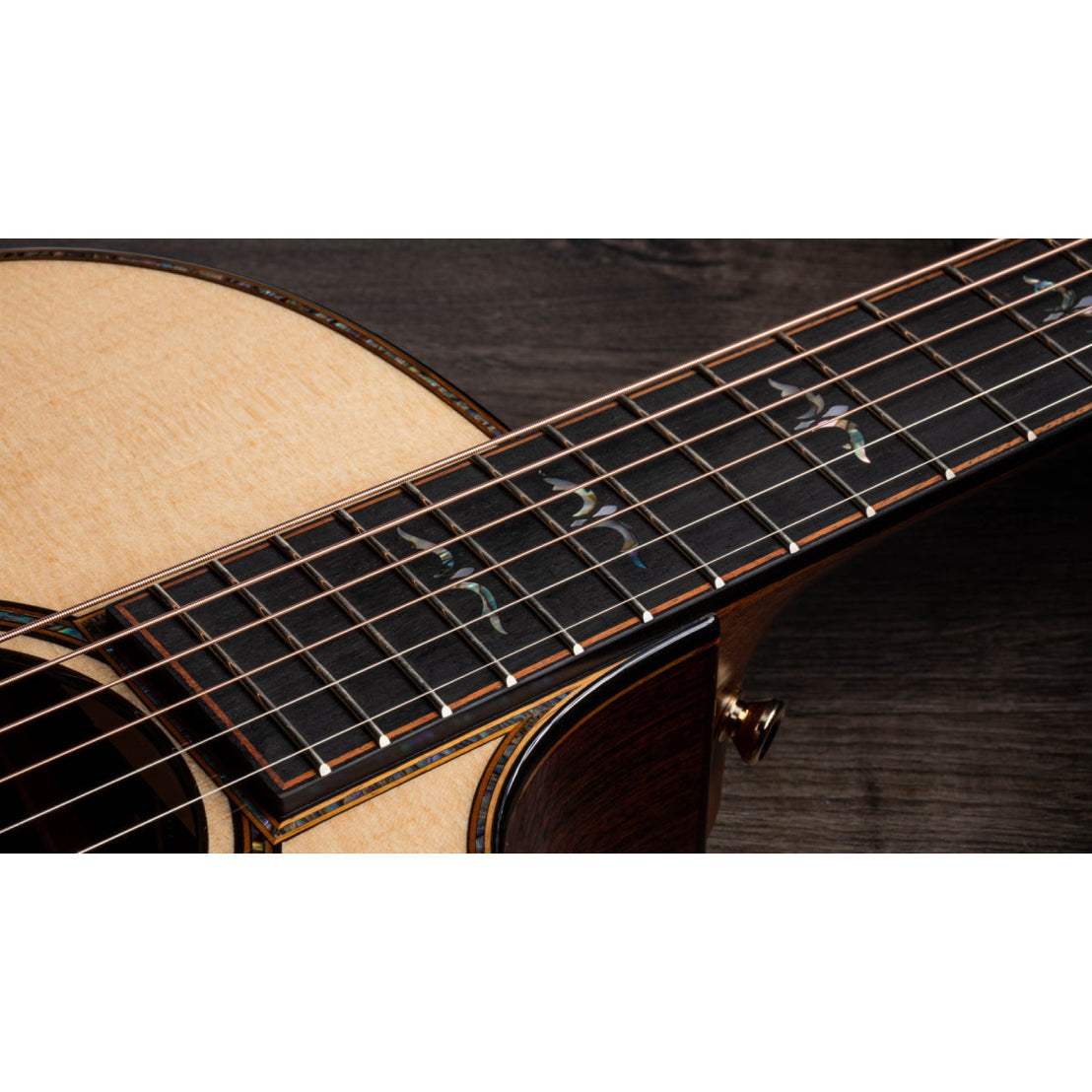 Đàn Guitar Acoustic Taylor 914ce w/Case-Mai Nguyên Music