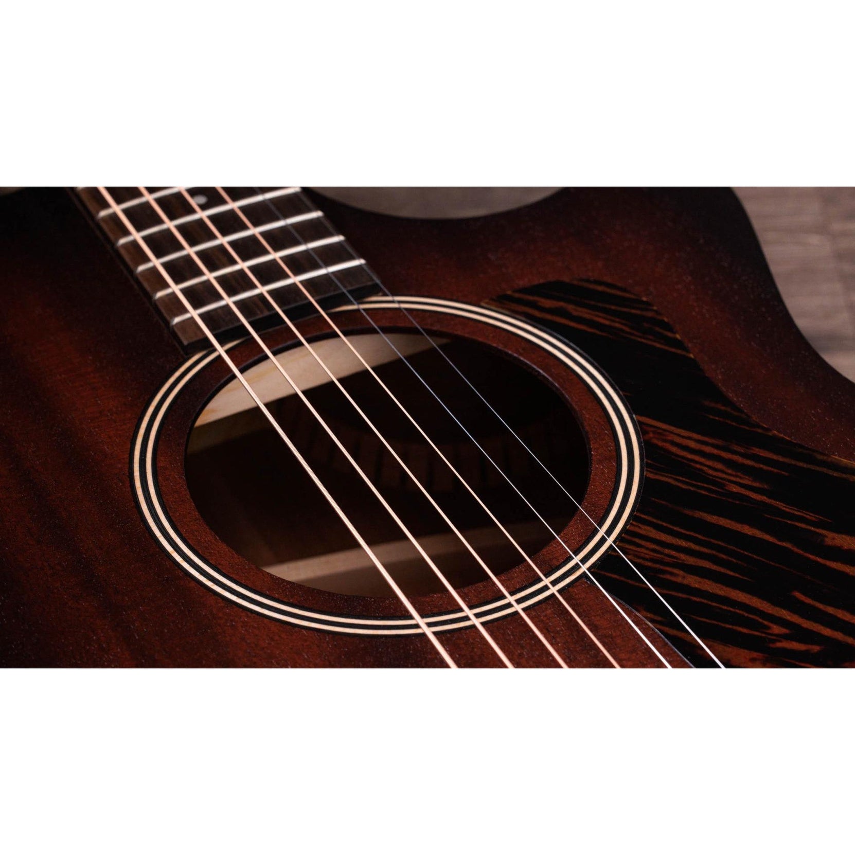 Đàn Guitar Acoustic Taylor AD24ce American Dream-Mai Nguyên Music