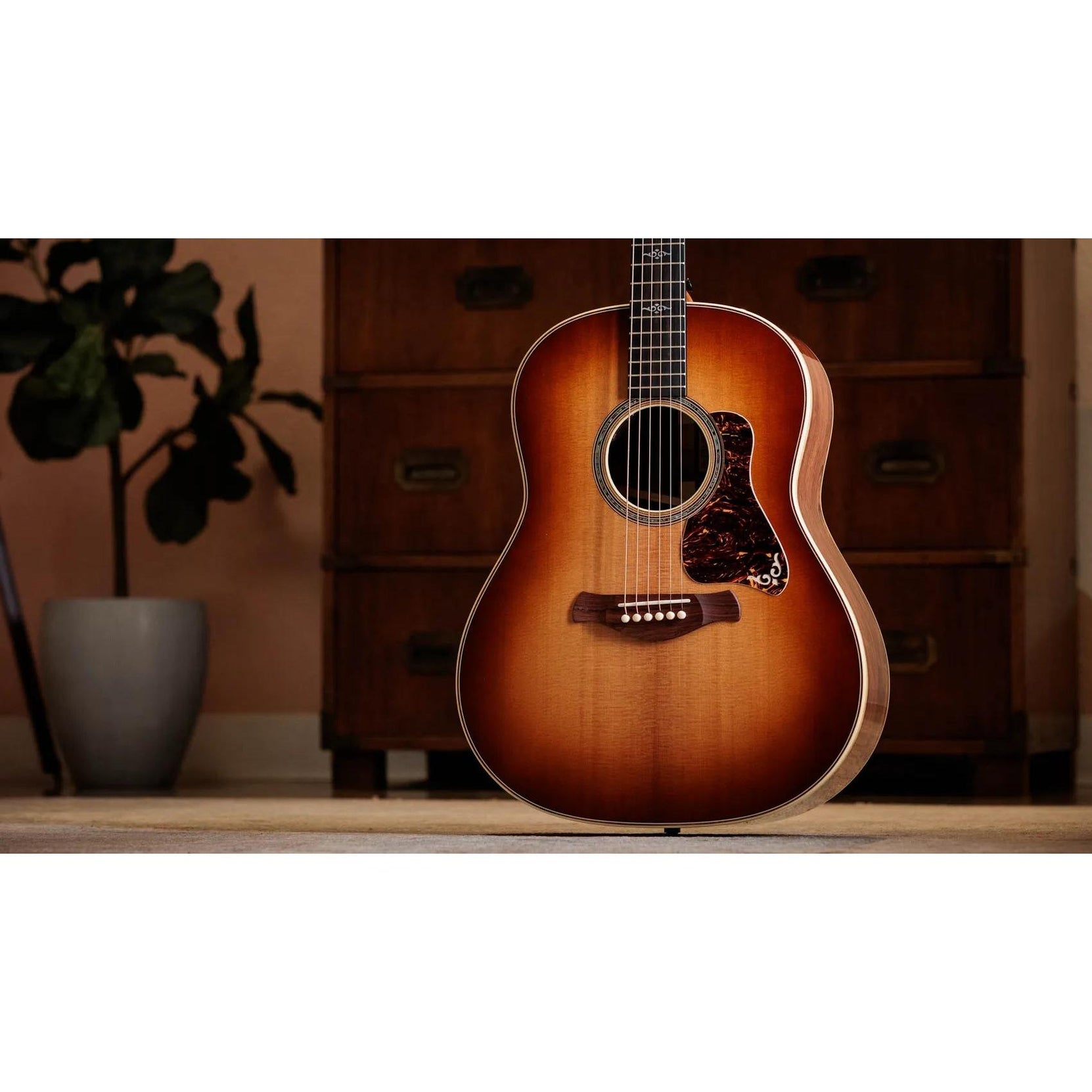 Đàn Guitar Acoustic Taylor Gold Label 817e-Mai Nguyên Music