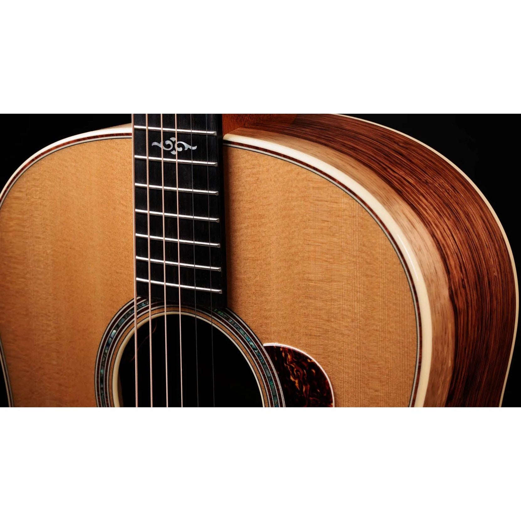 Đàn Guitar Acoustic Taylor Gold Label 817e-Mai Nguyên Music