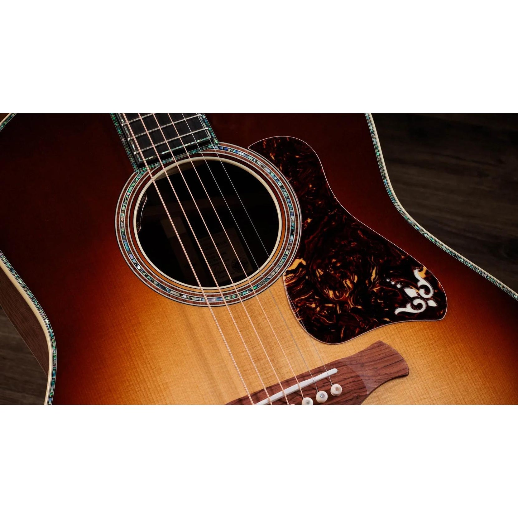 Đàn Guitar Acoustic Taylor Gold Label 917e-Mai Nguyên Music