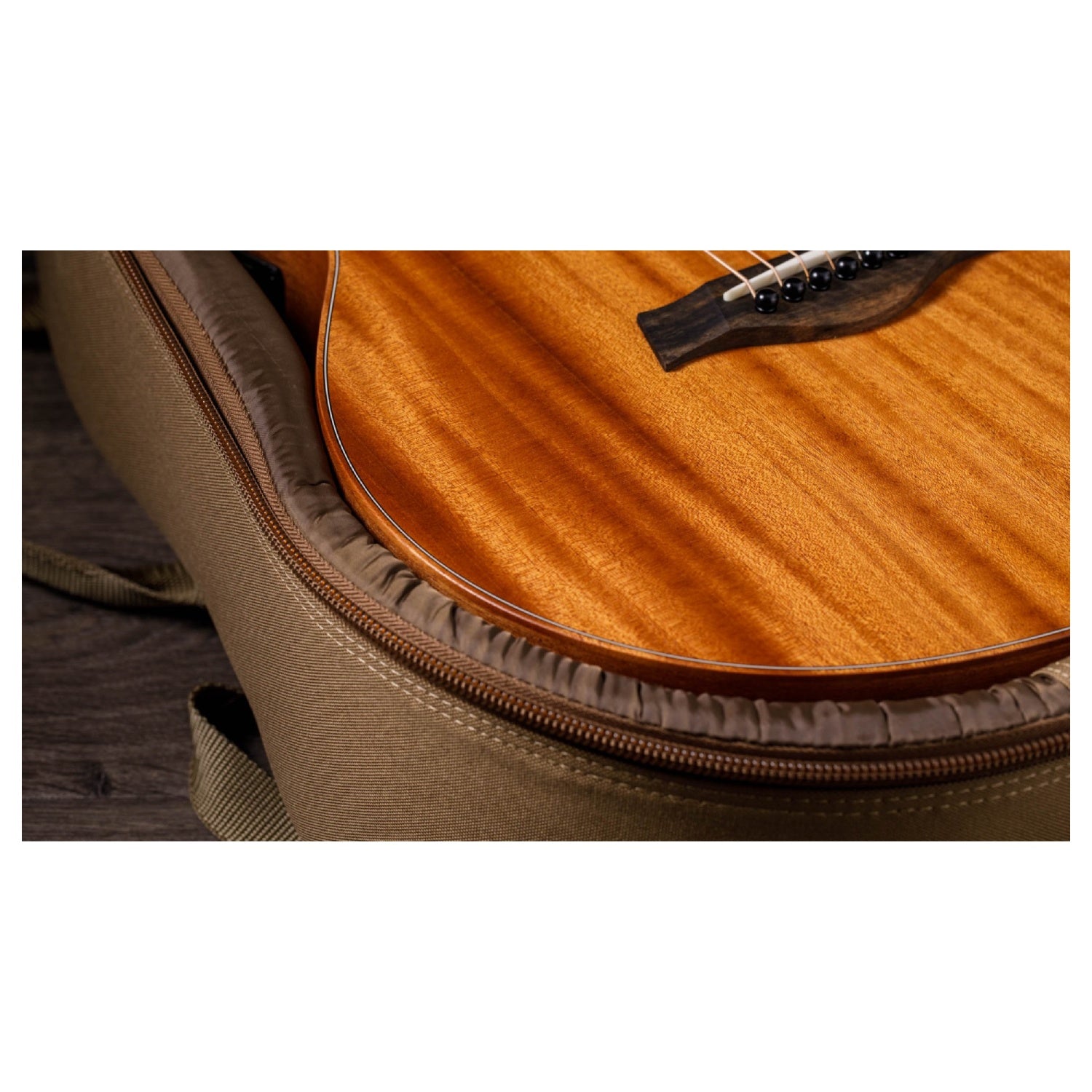 Đàn Guitar Acoustic Taylor GS Mini-e Mahogany w/Bag-Mai Nguyên Music