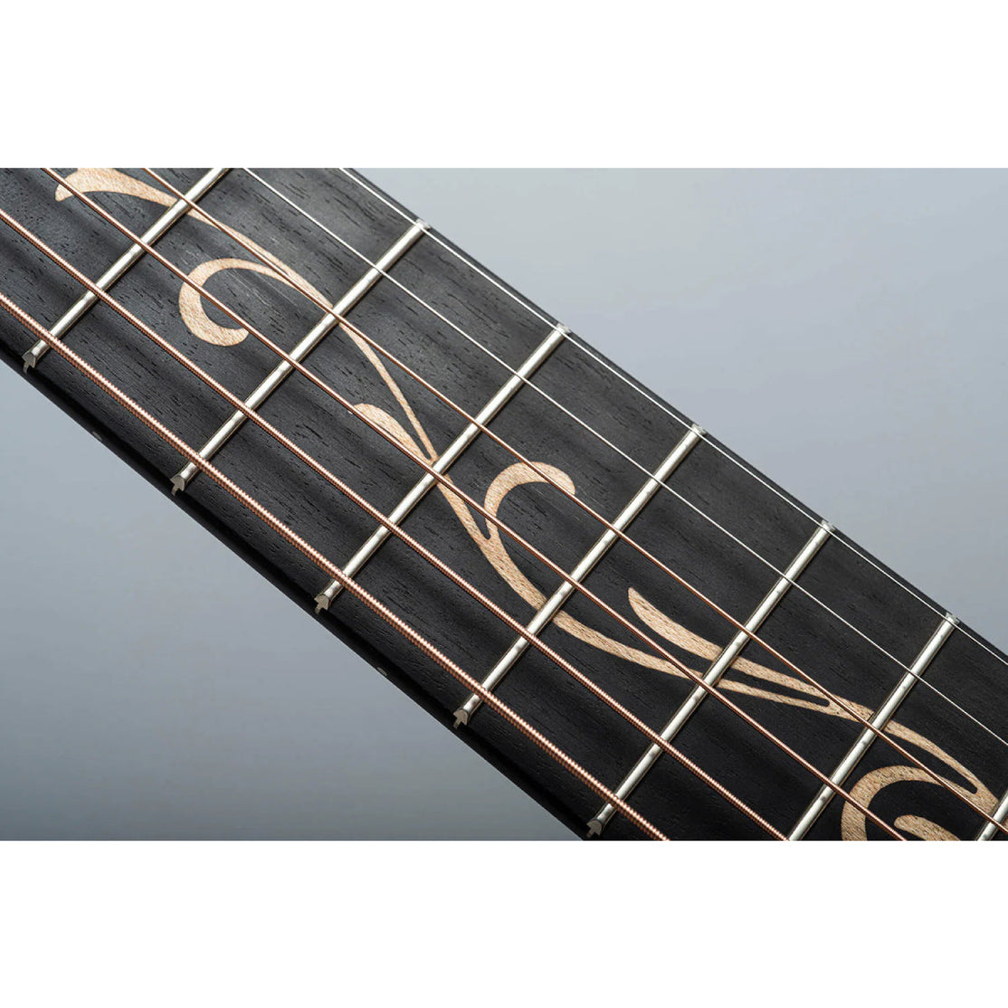 Đàn Guitar Acoustic Taylor GT K21e w/Case-Mai Nguyên Music