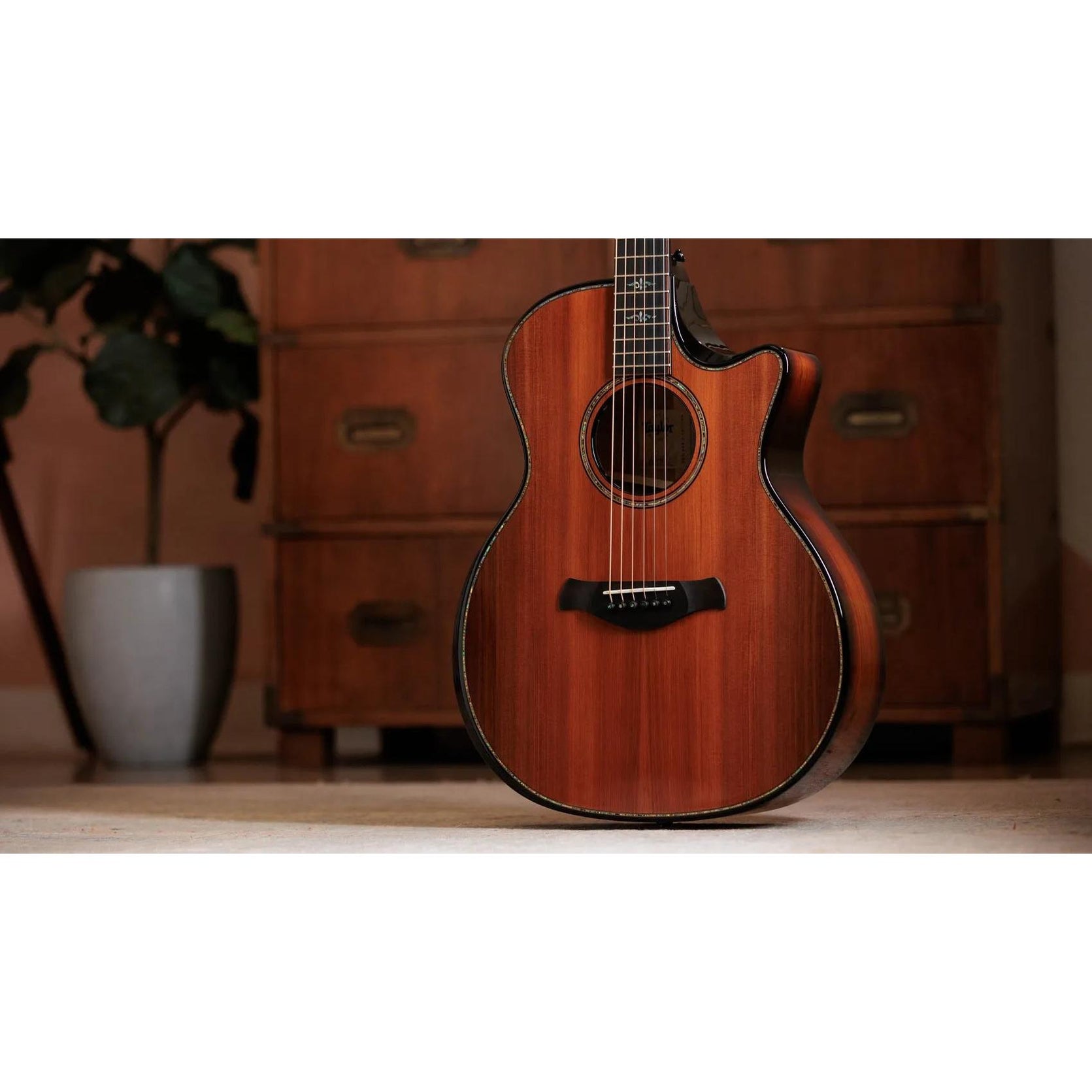 Đàn Guitar Acoustic Taylor Next Generation Builder's Edition 914ce Honduran Rosewood - Kona Edgeburst-Mai Nguyên Music