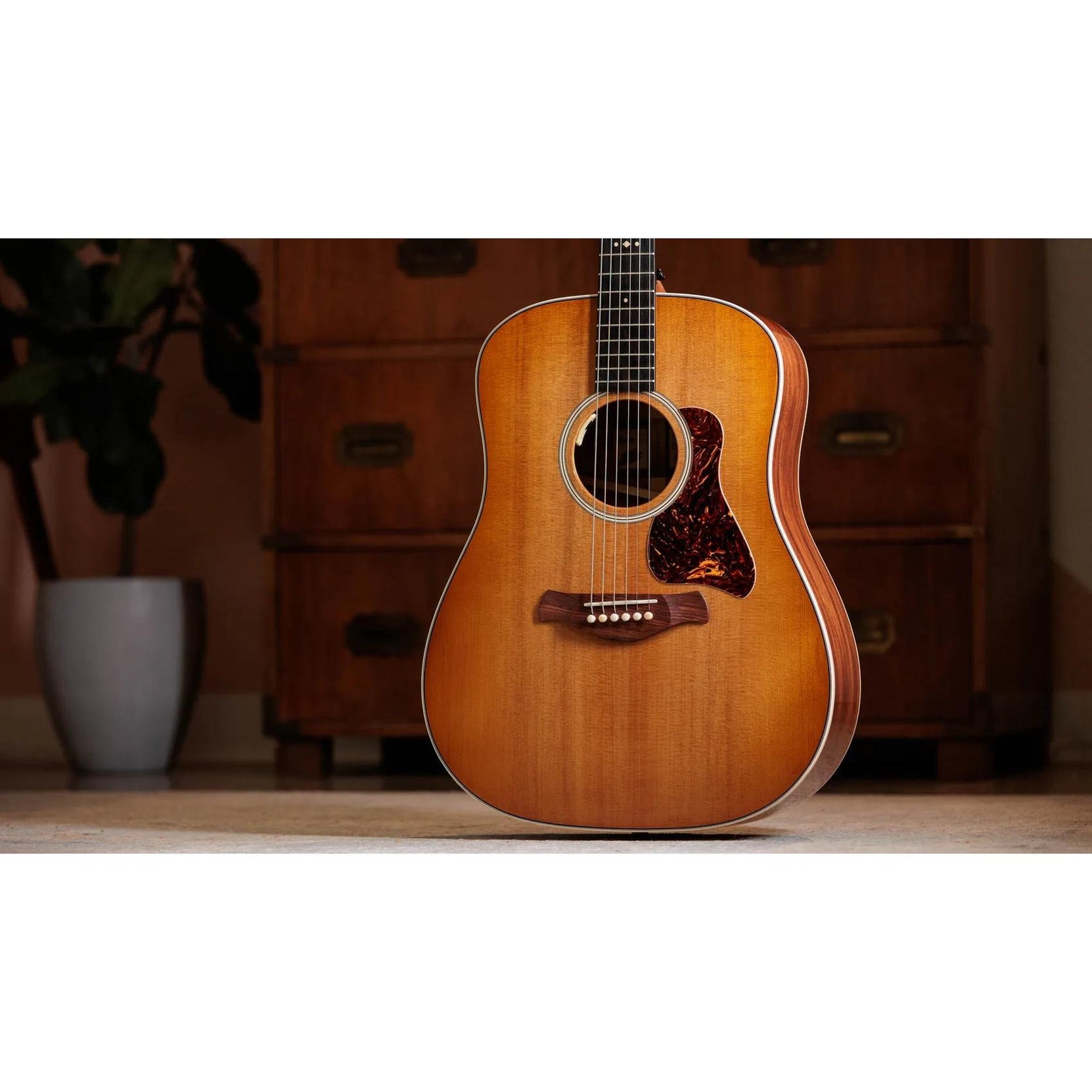 Đàn Guitar Acoustic Taylor Trey Hensley Gold Label 510e - Antique Blond-Mai Nguyên Music