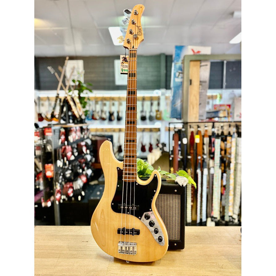 Đàn Guitar Bass 4-dây Cort GB64JJ-Mai Nguyên Music