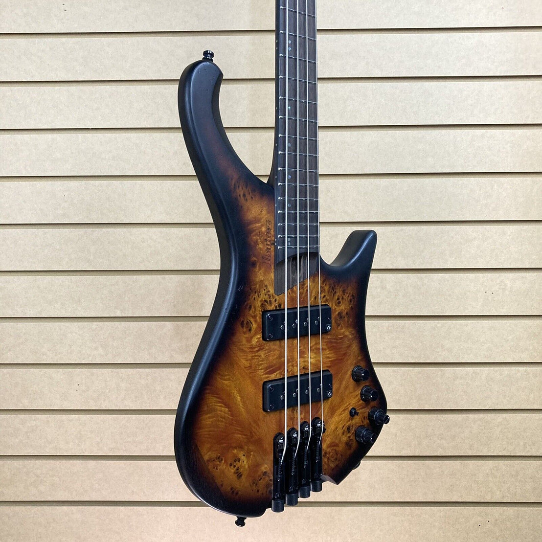Đàn Guitar Bass 4-dây Ibanez Workshop EHB1500 w/Bag-Mai Nguyên Music