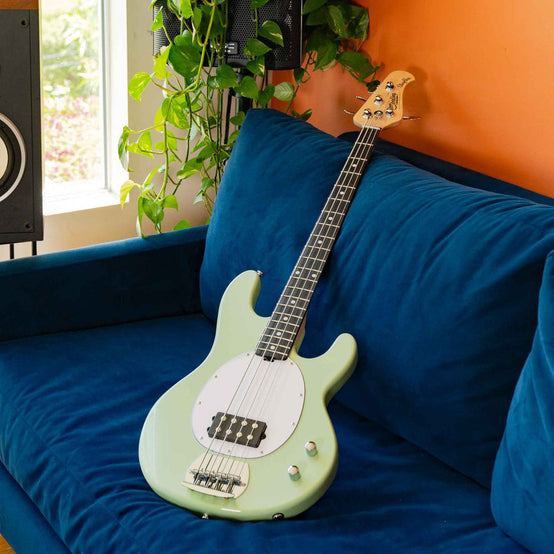 Đàn Guitar Bass 4-dây Sterling StingRay RAY2, Amaranth Fingerboard-Mai Nguyên Music