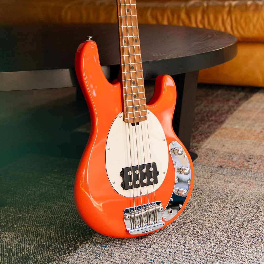Đàn Guitar Bass 4-dây Sterling StingRay Short Scale RaySS4-Mai Nguyên Music