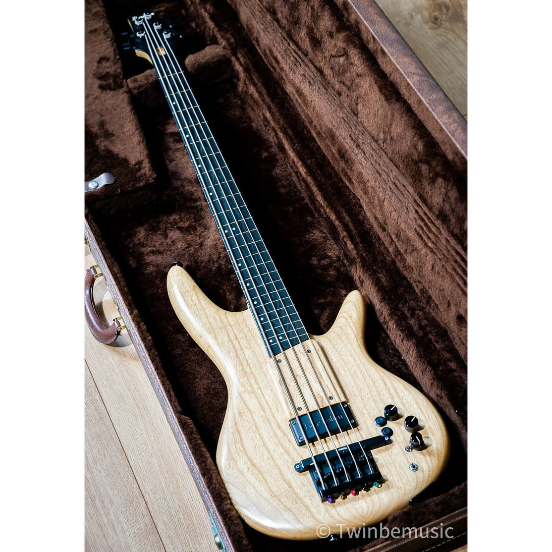 Đàn Guitar Bass 5-dây Fetless Ibanez GWB1005 Gary Willis Signature-Mai Nguyên Music
