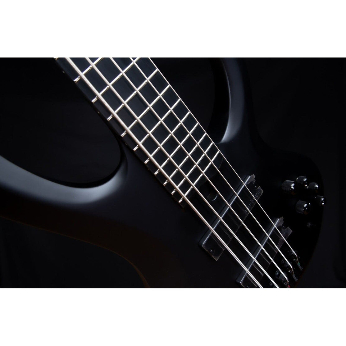 Đàn Guitar Bass 5-dây Ibanez BTB IronLabel BTB625EX, Black Flat-Mai Nguyên Music