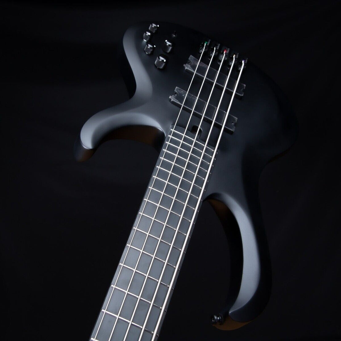 Đàn Guitar Bass 5-dây Ibanez BTB IronLabel BTB625EX, Black Flat-Mai Nguyên Music