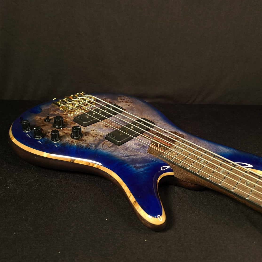 Đàn Guitar Bass 5-dây Ibanez SR Premium SR2605 w/Bag, Cerulean Blue Burst-Mai Nguyên Music