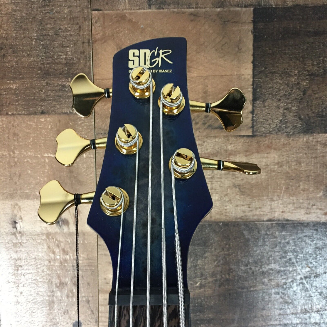 Đàn Guitar Bass 5-dây Ibanez SR Premium SR2605 w/Bag, Cerulean Blue Burst-Mai Nguyên Music