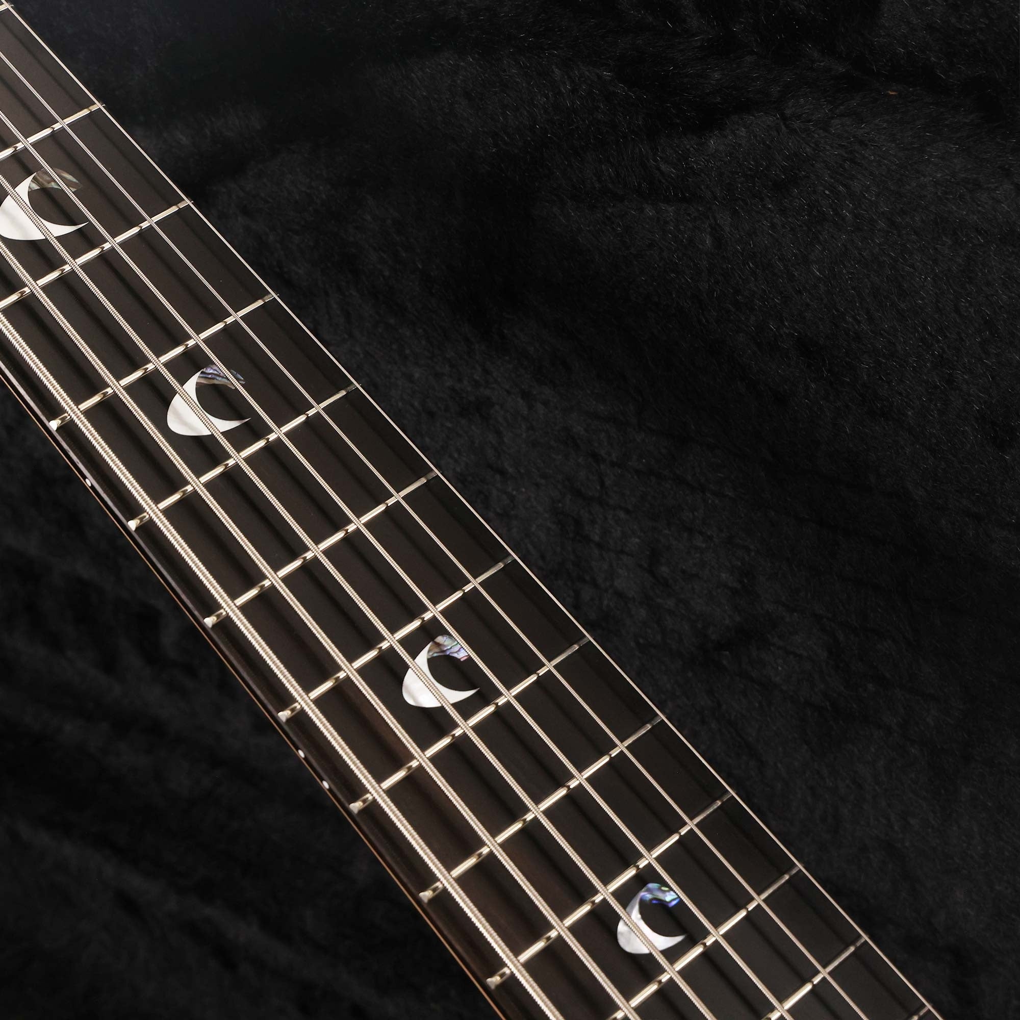 Đàn Guitar Bass 6-dây Yamaha TRBJP2 John Patitucci Signature-Mai Nguyên Music