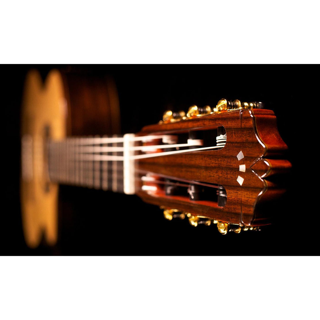 Đàn Guitar Classic Cordoba GK Pro Negra SP/IN w/Case-Mai Nguyên Music