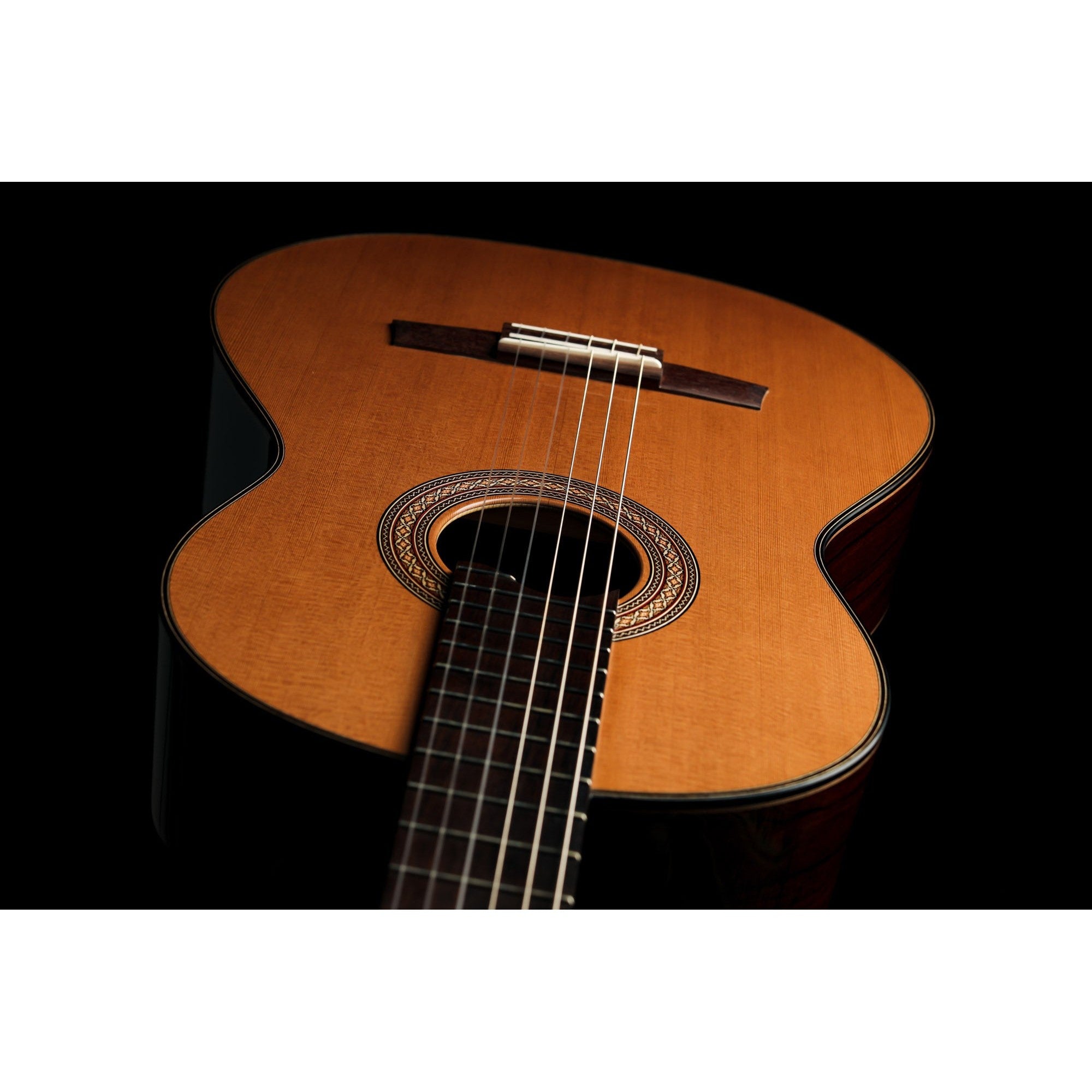 Đàn Guitar Classic Hanika HE Doubletop Cedar-Mai Nguyên Music