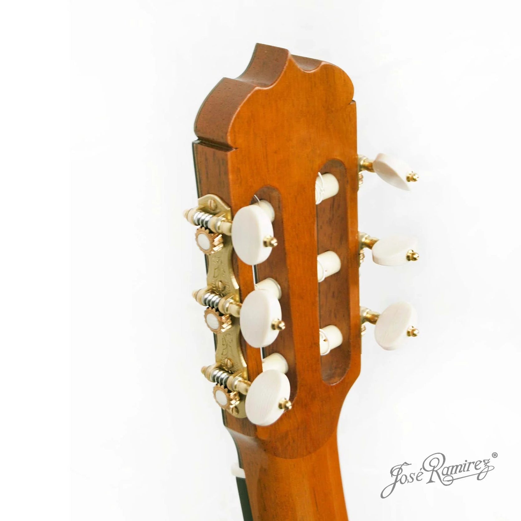 Đàn Guitar Classic Jose Ramirez Segovia 1A - Cedar-Mai Nguyên Music