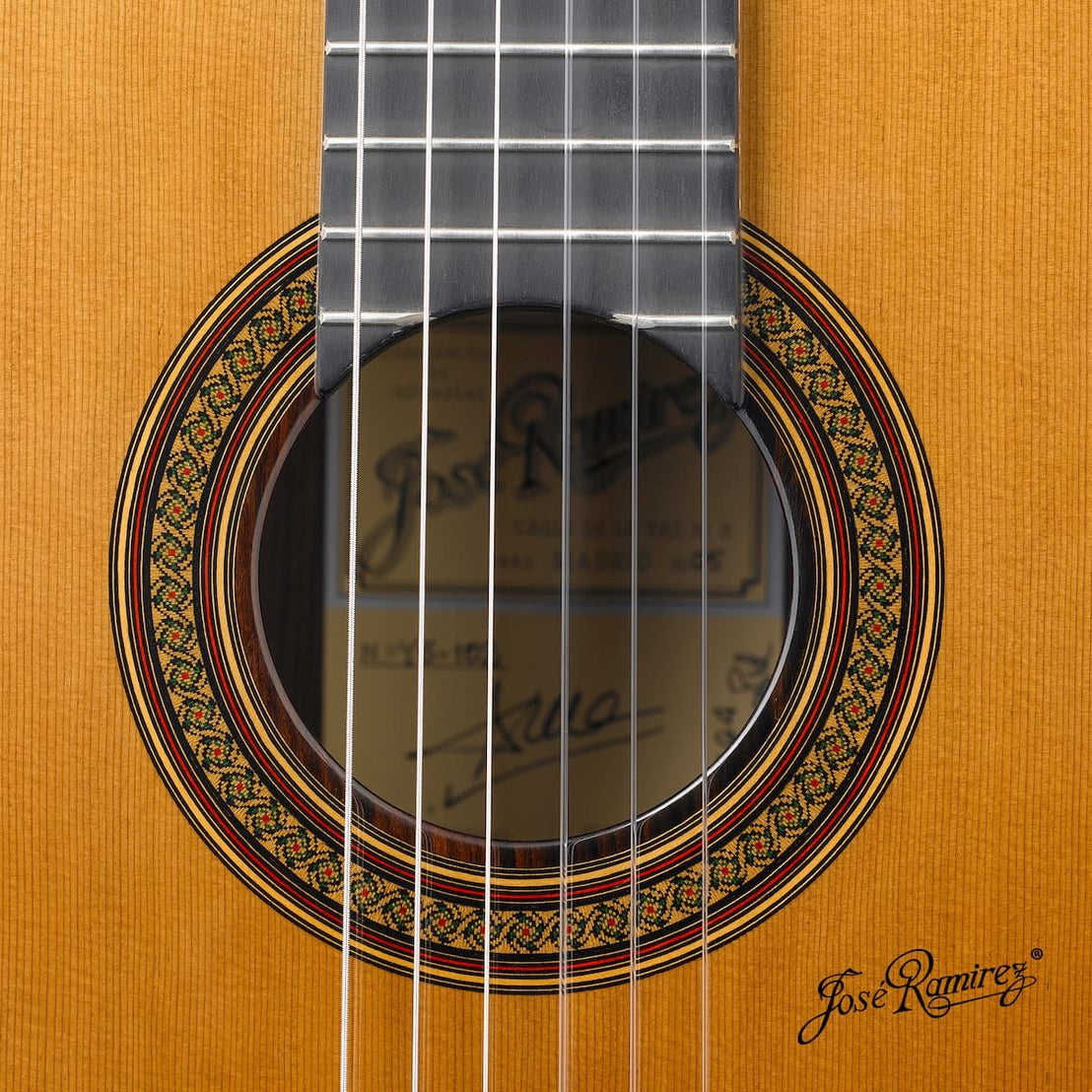 Đàn Guitar Classic Jose Ramirez Tradicional 1A Indian Rosewood - Spruce-Mai Nguyên Music