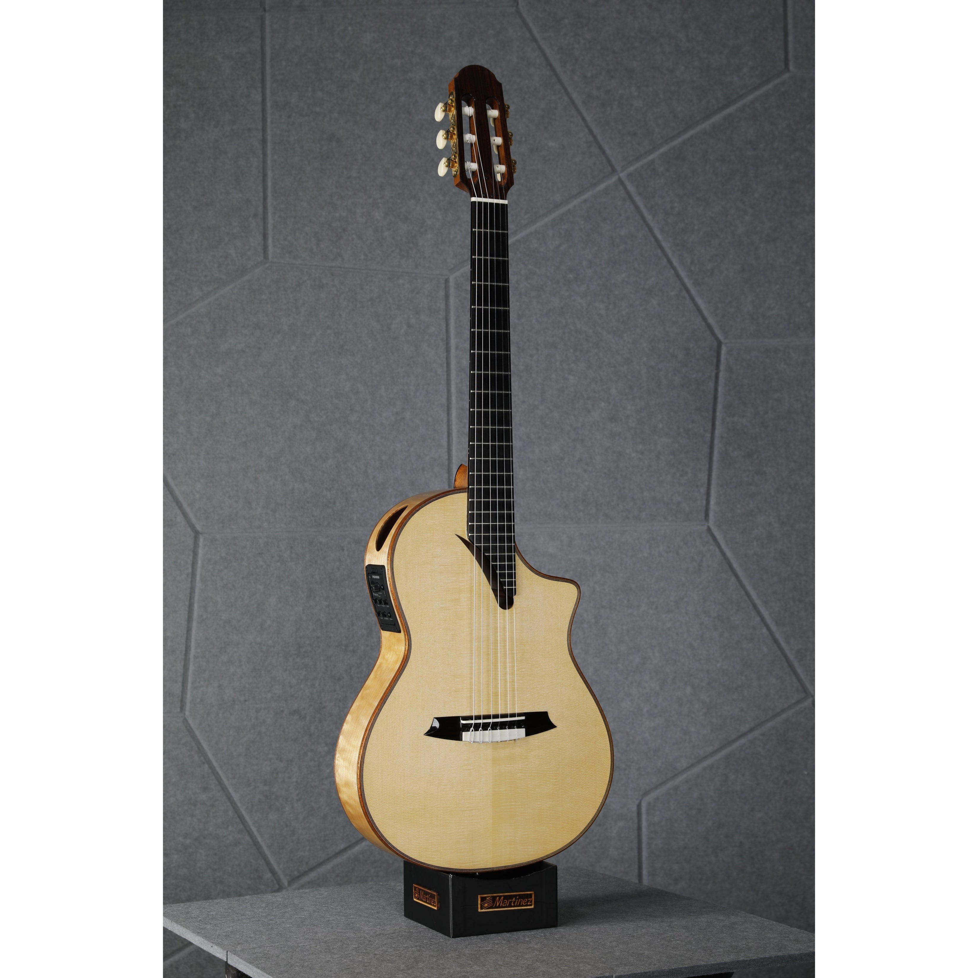 Đàn Guitar Classic Martinez MSCC-14 Mini-Mai Nguyên Music