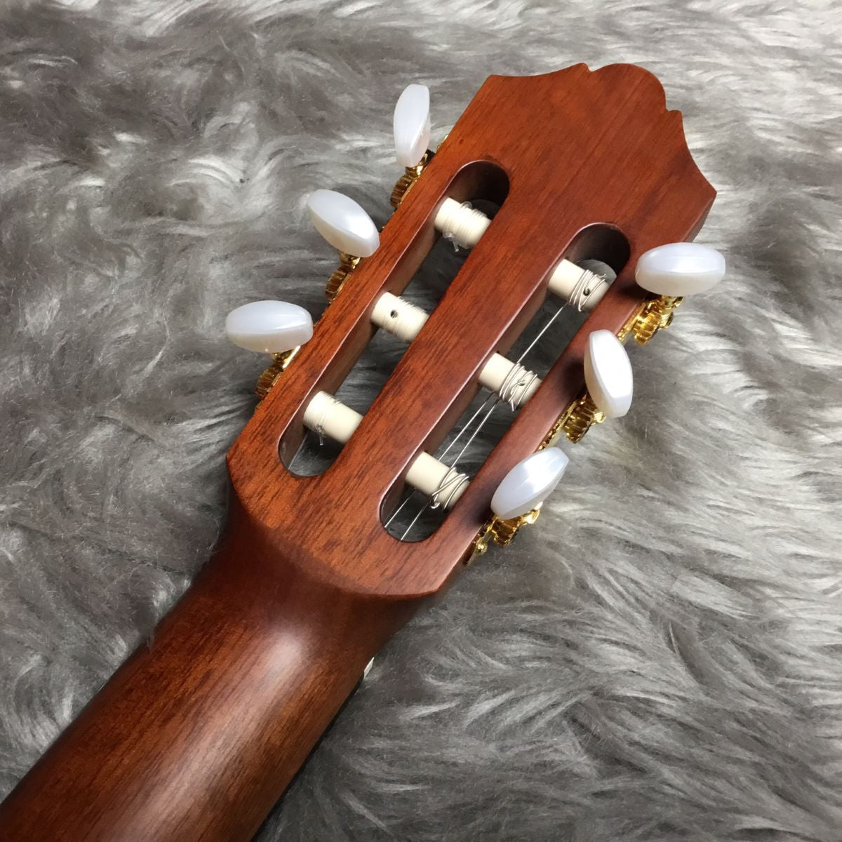 Đàn Guitar Classic Yamaha CG182S-Mai Nguyên Music