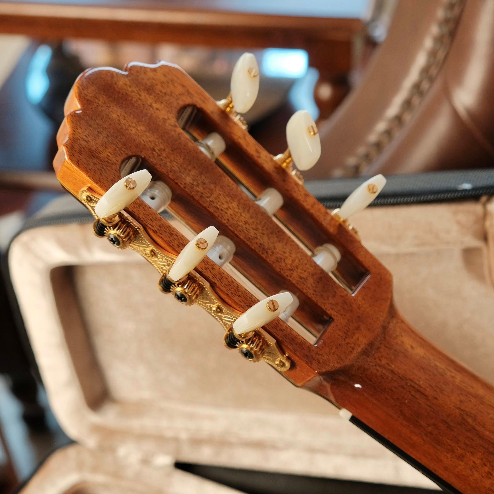 Đàn Guitar Classic Yamaha GC42C-Mai Nguyên Music