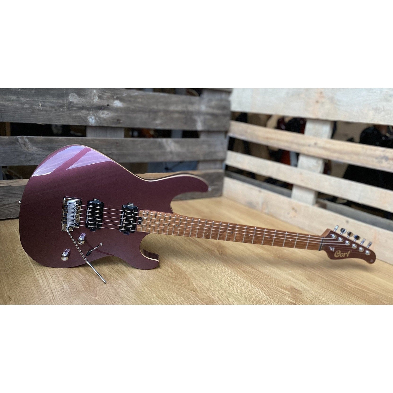 Đàn Guitar Điện Cort G300 Pro-Mai Nguyên Music