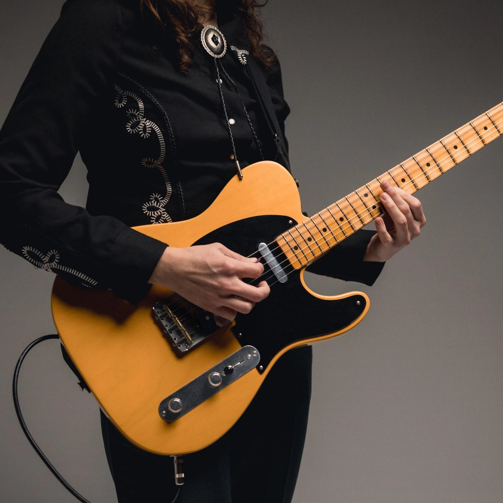 Đàn Guitar Điện Fender 75th Anniversary Vintera Road Worn 1951 Telecaster, Maple Fingerboard-Mai Nguyên Music