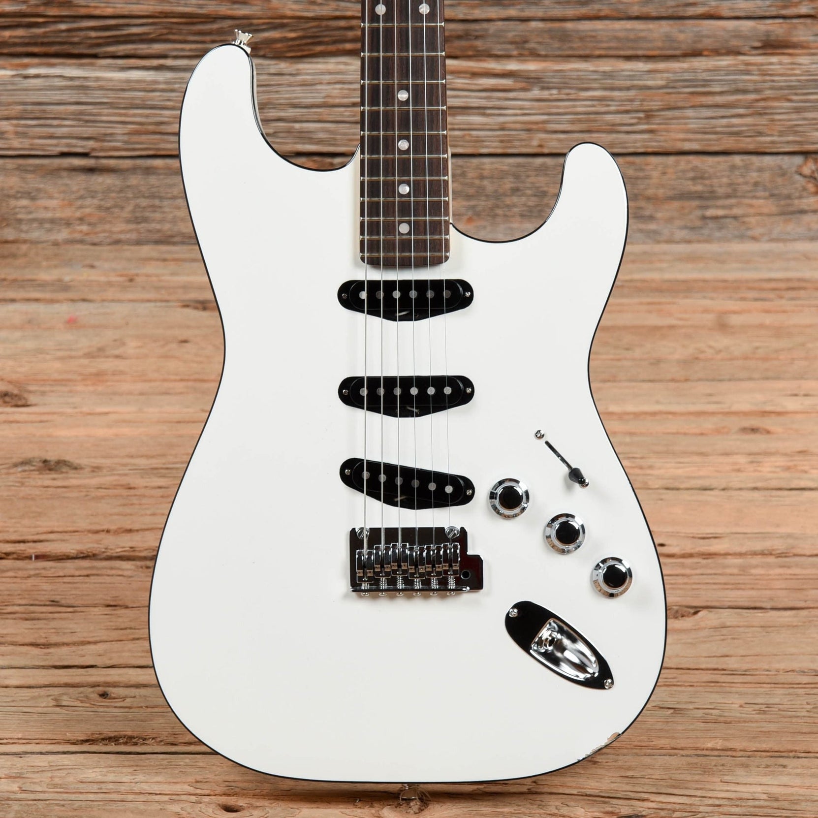 Đàn Guitar Điện Fender Aerodyne Special Stratocaster, Rosewood Fingerboard-Mai Nguyên Music
