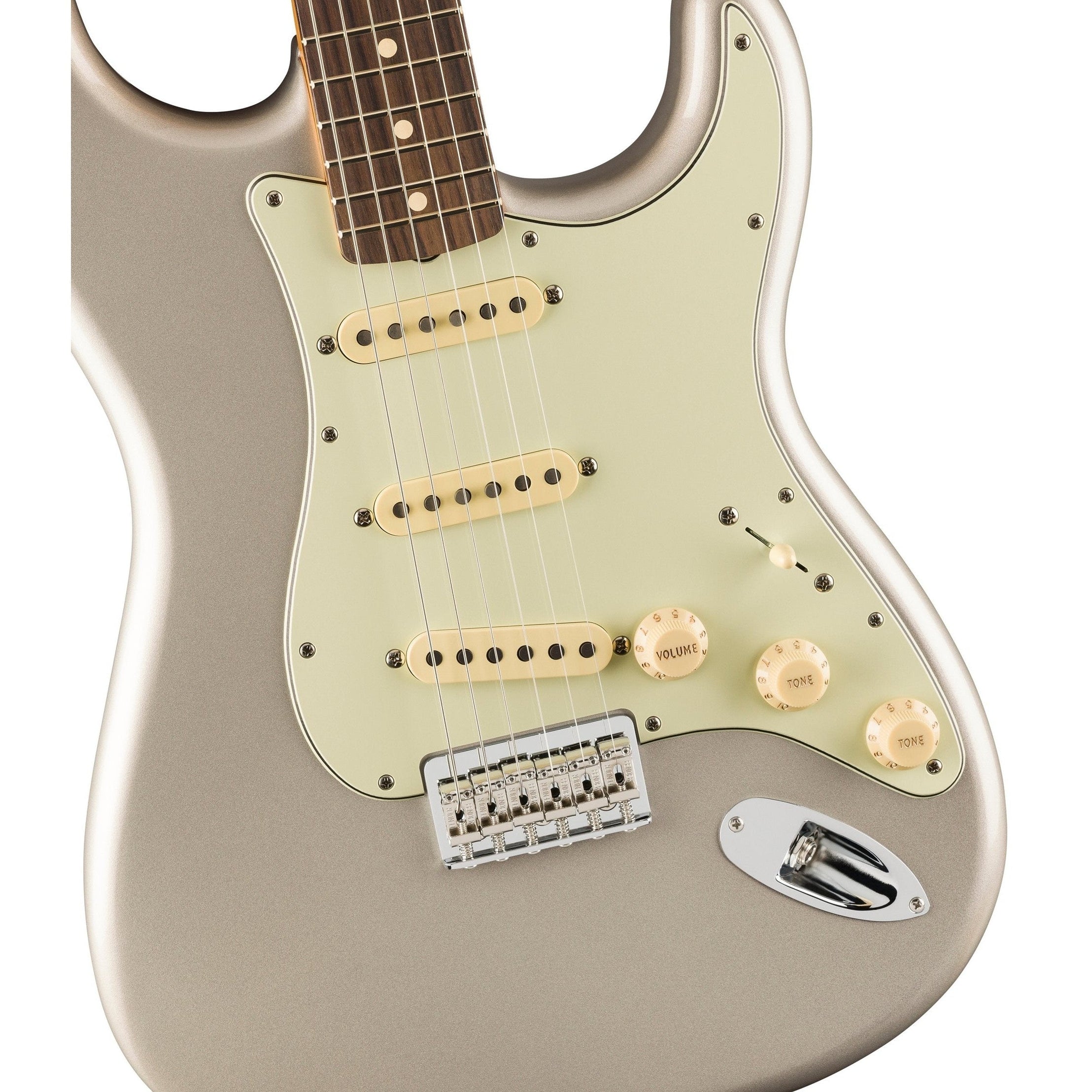 Đàn Guitar Điện Fender Artist Robert Cray Stratocaster-Mai Nguyên Music