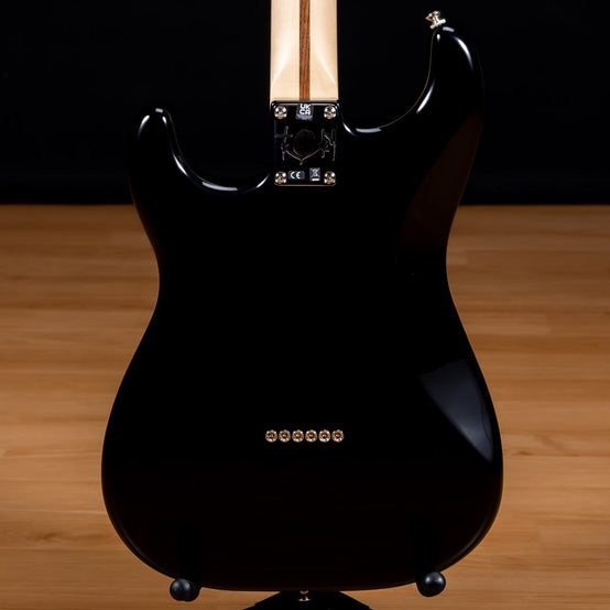 Đàn Guitar Điện Fender Artist Tom DeLonge Stratocaster, Slab Rosewood Fingerboard-Mai Nguyên Music