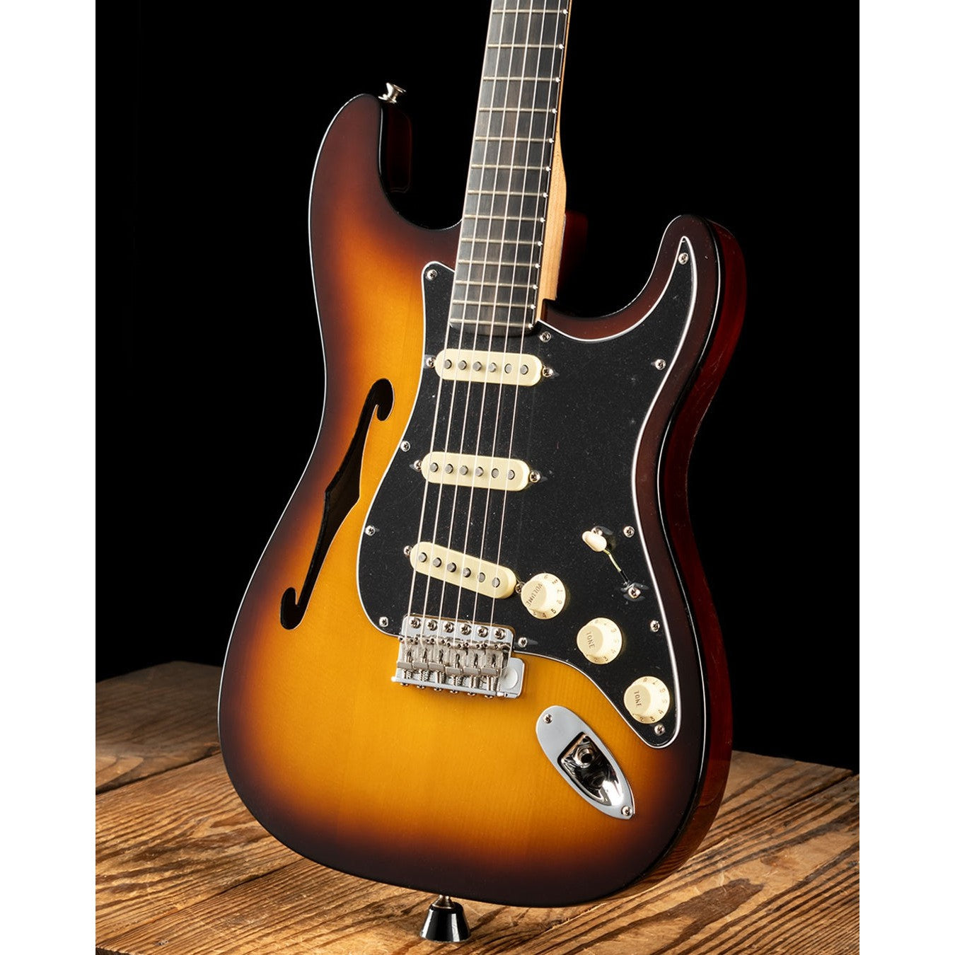 Đàn Guitar Điện Fender Limited Edition Suona Stratocaster Thinline-Mai Nguyên Music