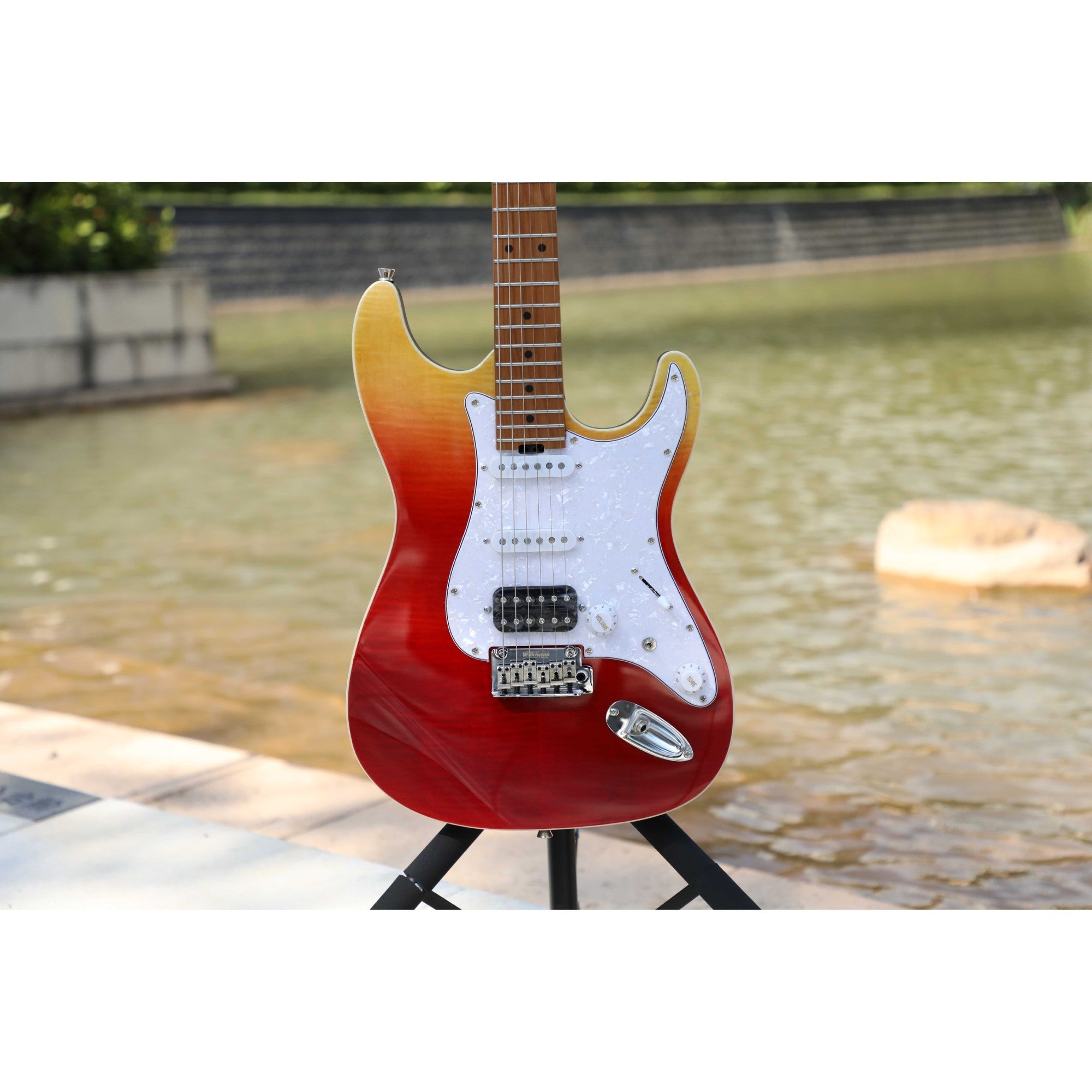 Đàn Guitar Điện Sqoe SEIB900-Mai Nguyên Music