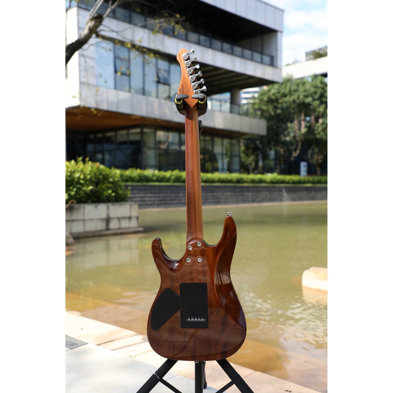 Đàn Guitar Điện Sqoe SEIB950-Mai Nguyên Music