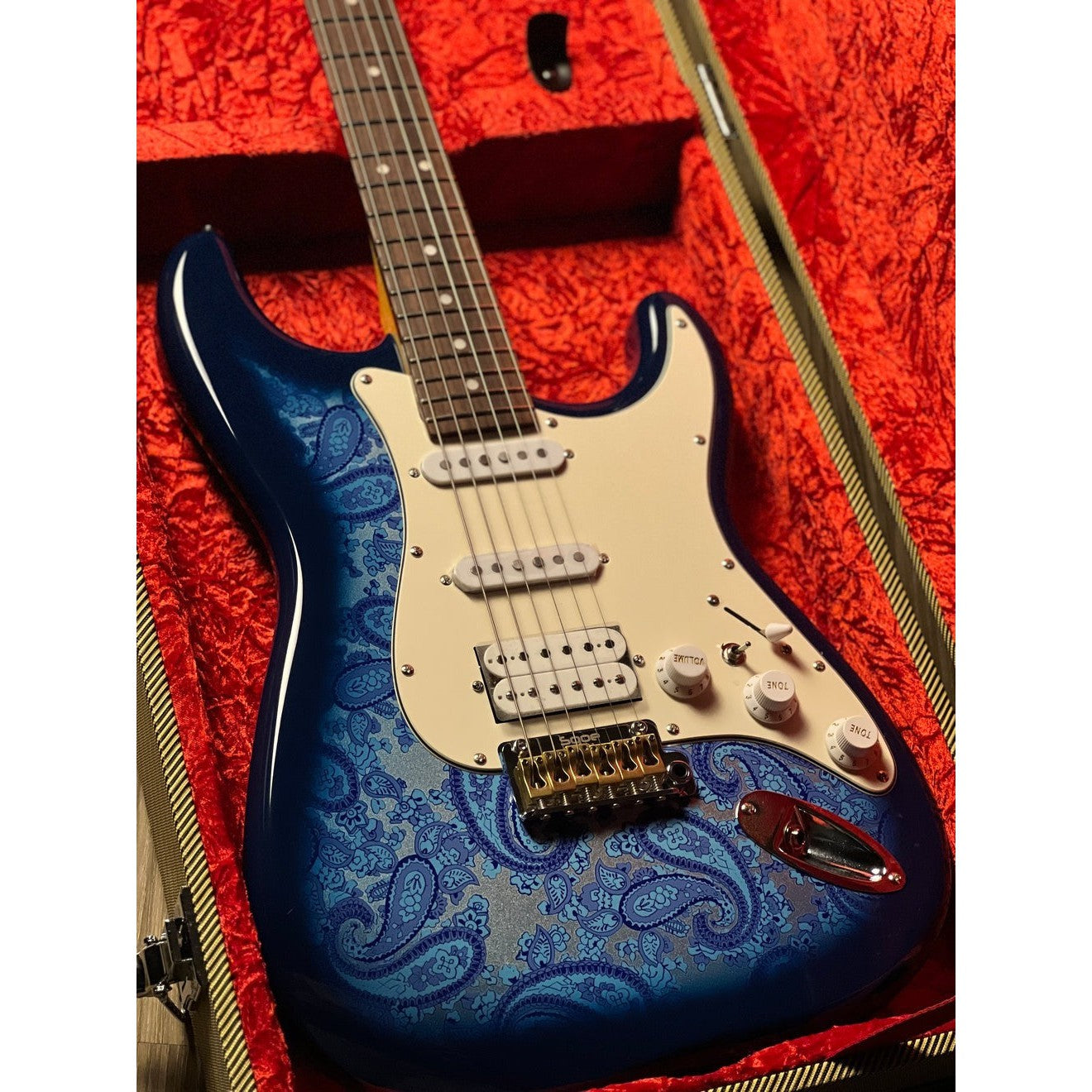 Đàn Guitar Điện Sqoe SEST1100-Mai Nguyên Music