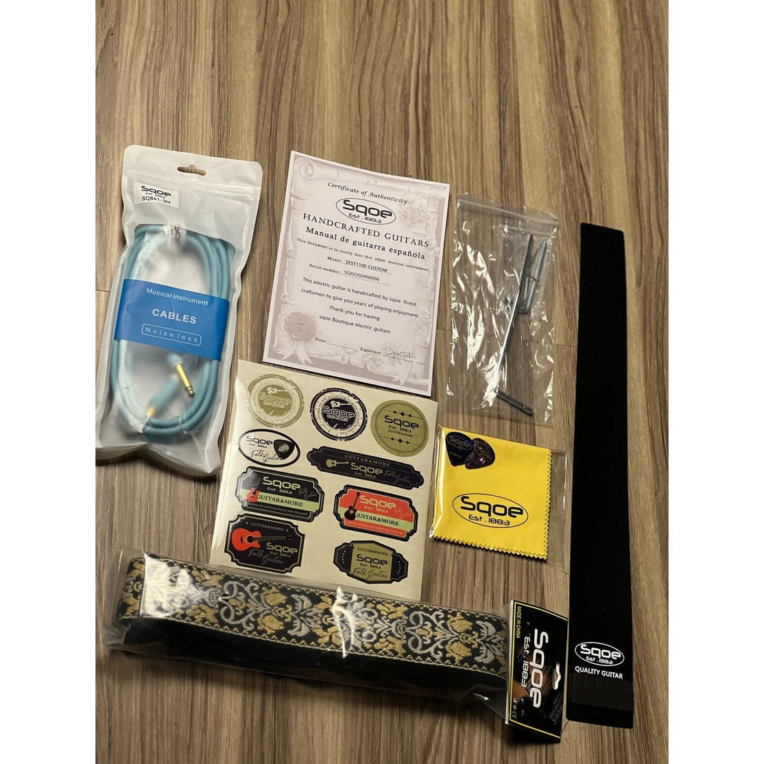 Đàn Guitar Điện Sqoe SEST1100-Mai Nguyên Music