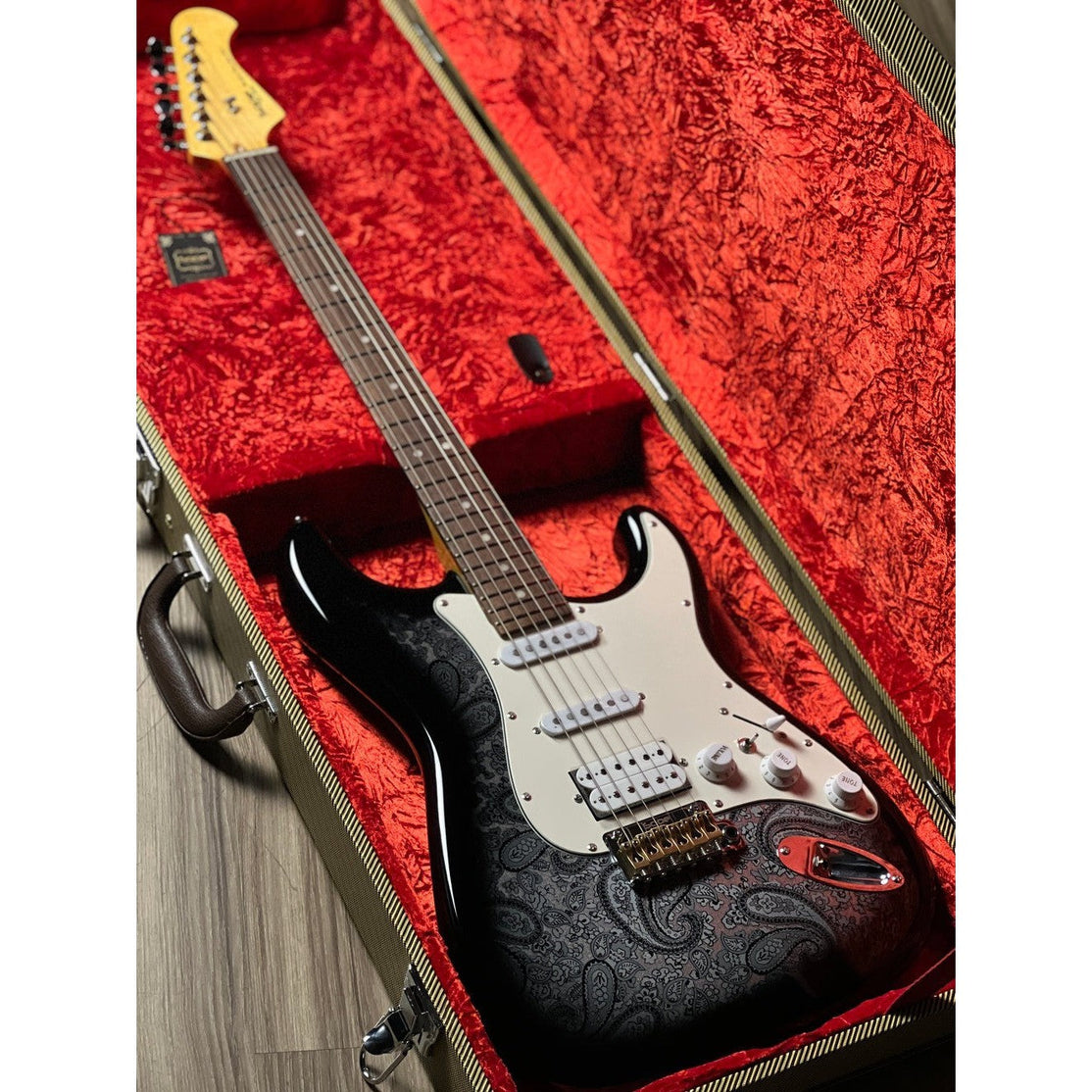 Đàn Guitar Điện Sqoe SEST1100-Mai Nguyên Music