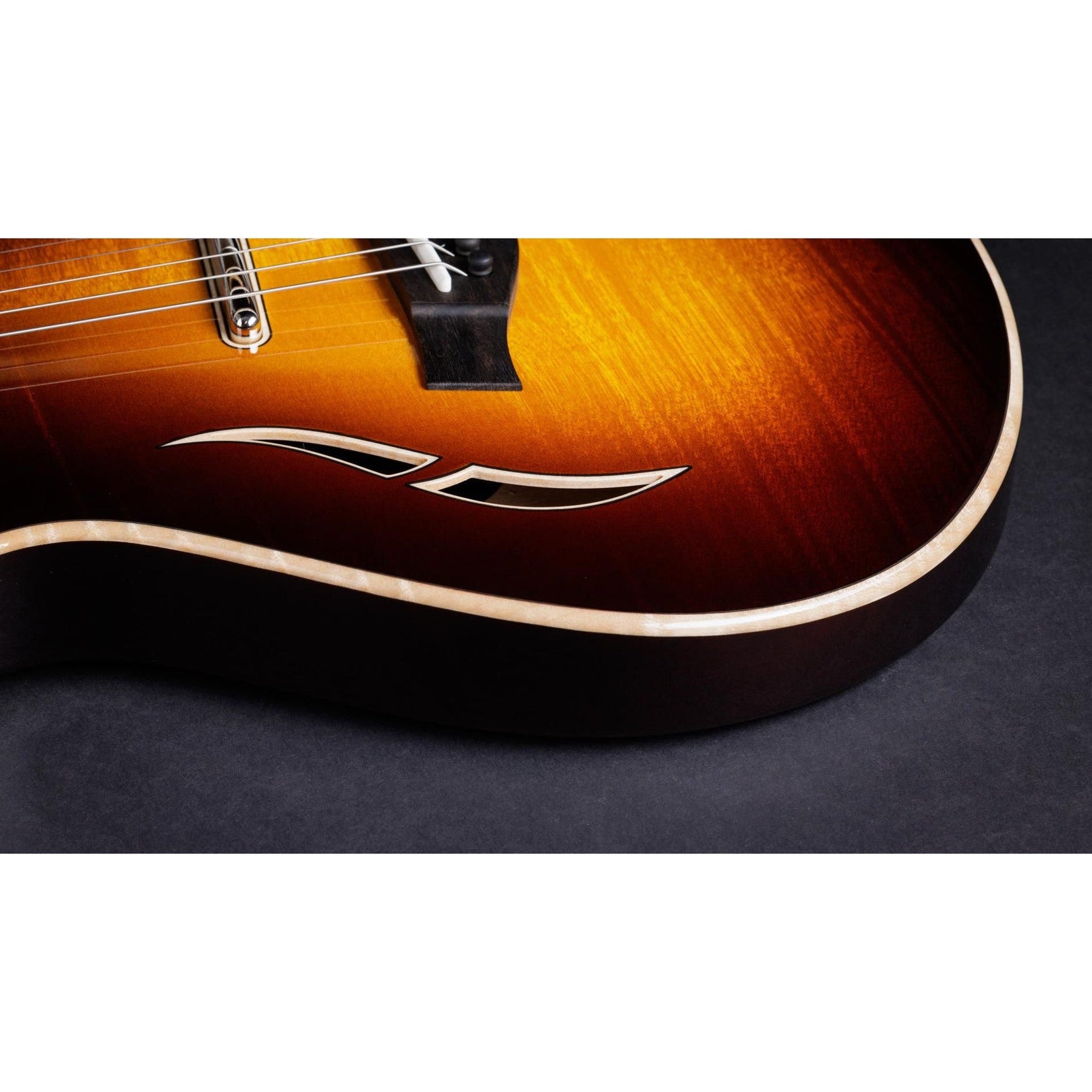 Đàn Guitar Điện Taylor T5z Pro-Mai Nguyên Music
