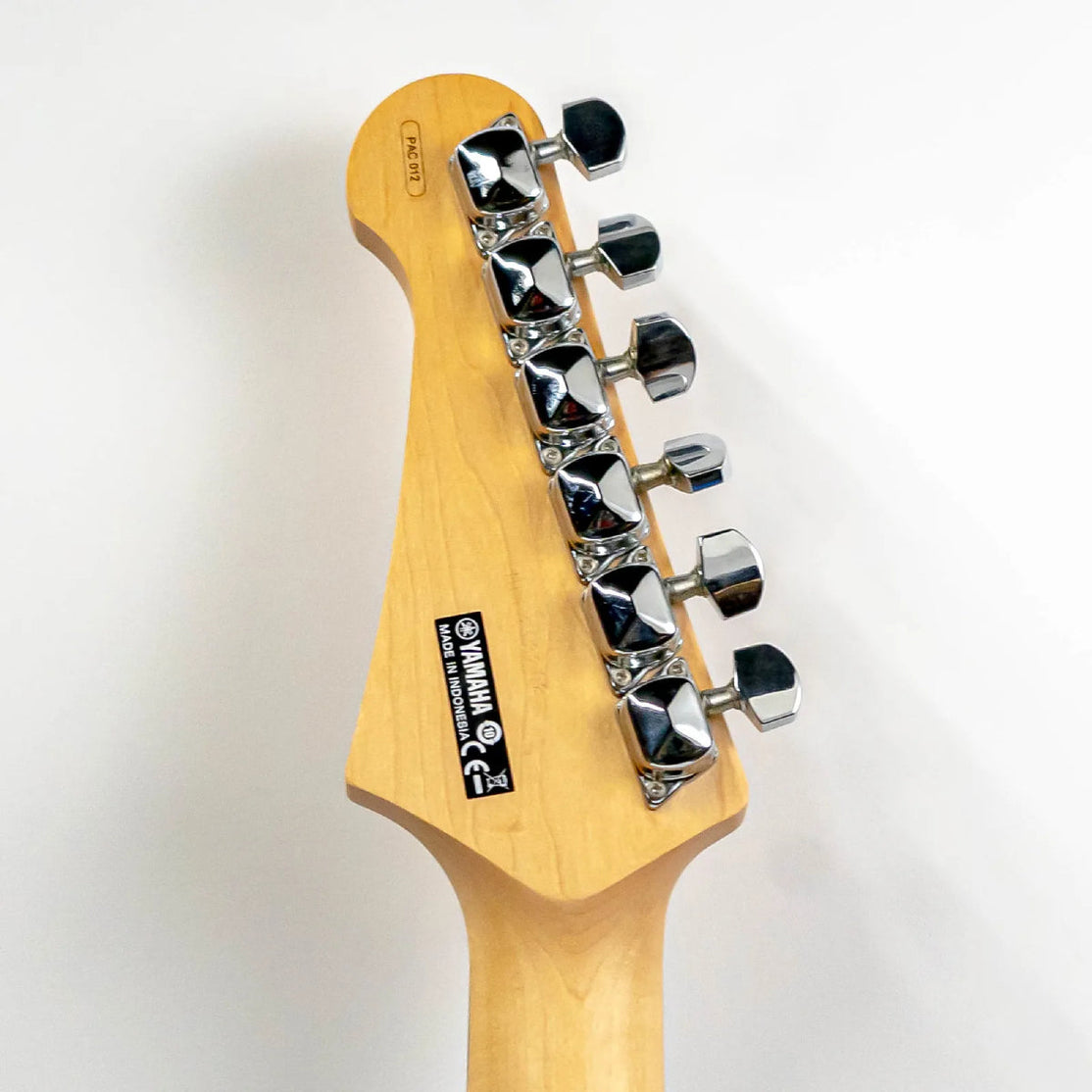 Đàn Guitar Điện Yamaha Pacifica PAC012, White-Mai Nguyên Music