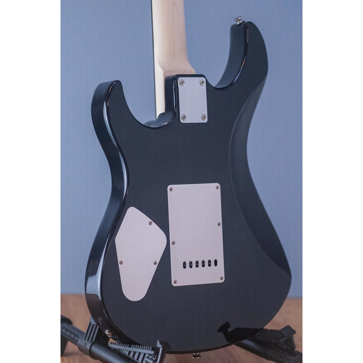 Đàn Guitar Điện Yamaha Pacifica PAC212VFM, Translucent Black-Mai Nguyên Music