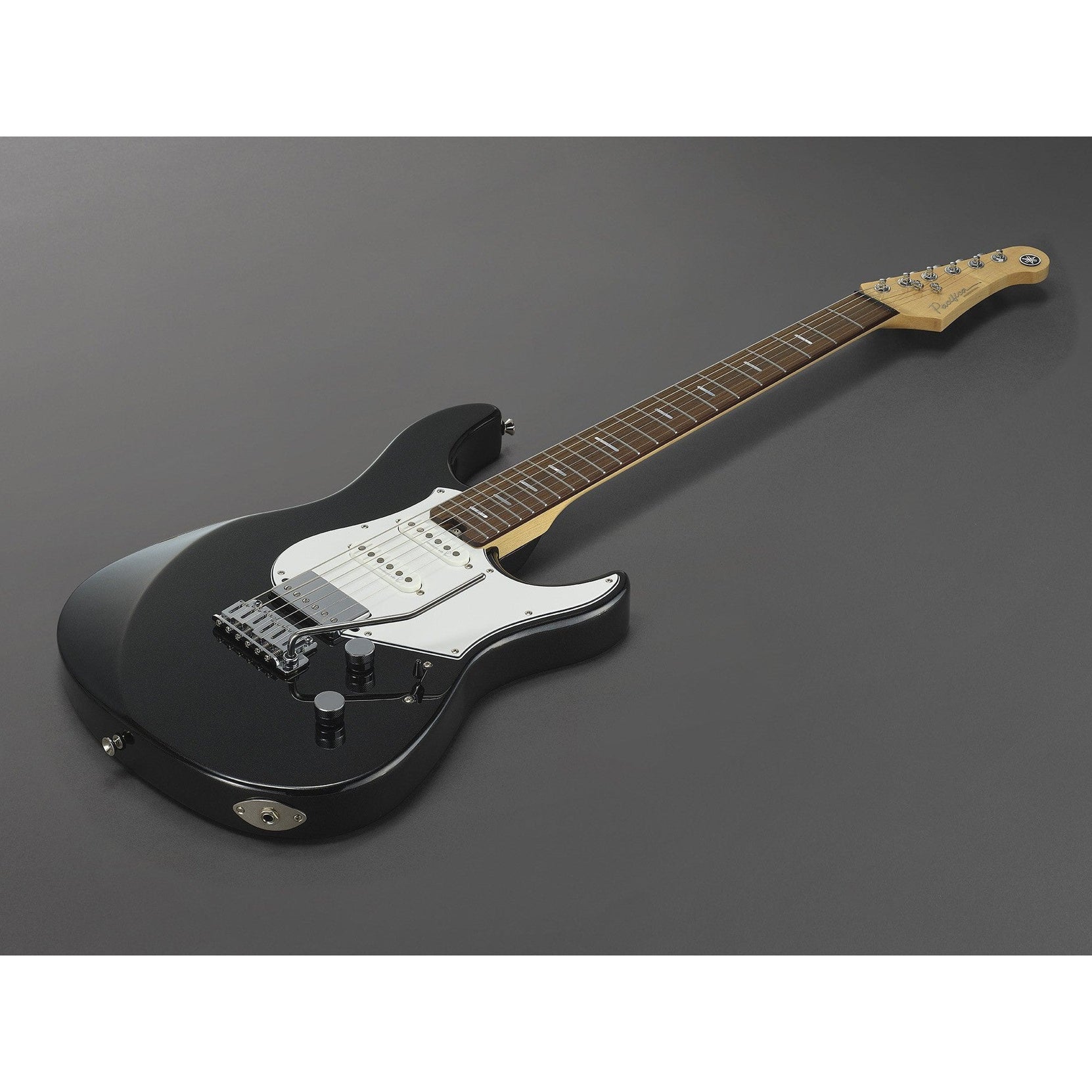 Đàn Guitar Điện Yamaha PACP12 Pacifica Professional-Mai Nguyên Music