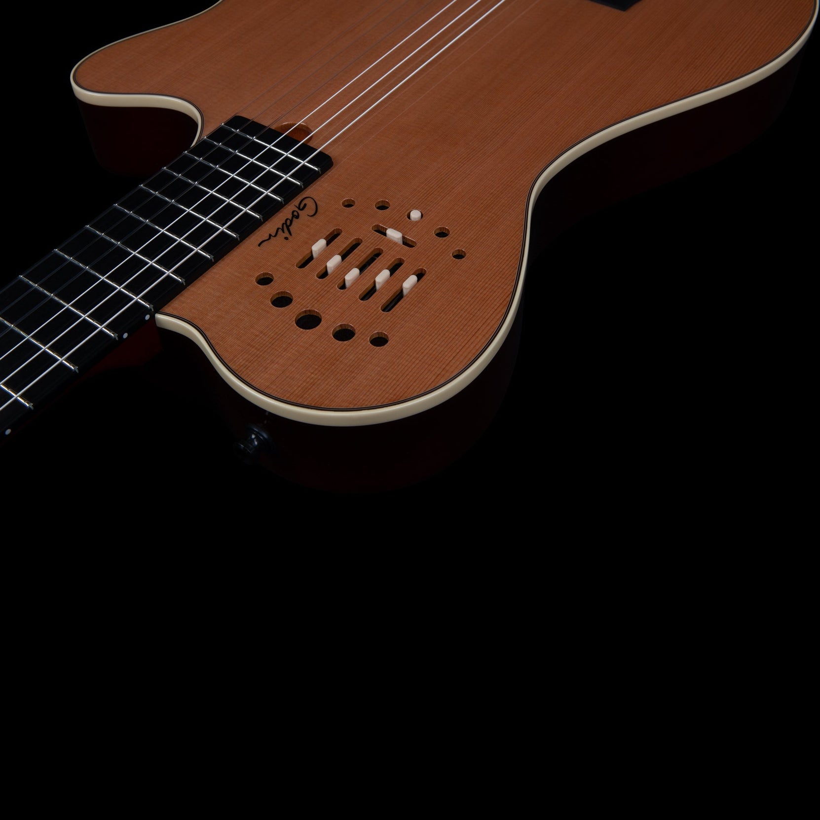 Đàn Guitar Silent Classic Godin Multiac Grand Concert Deluxe-Mai Nguyên Music
