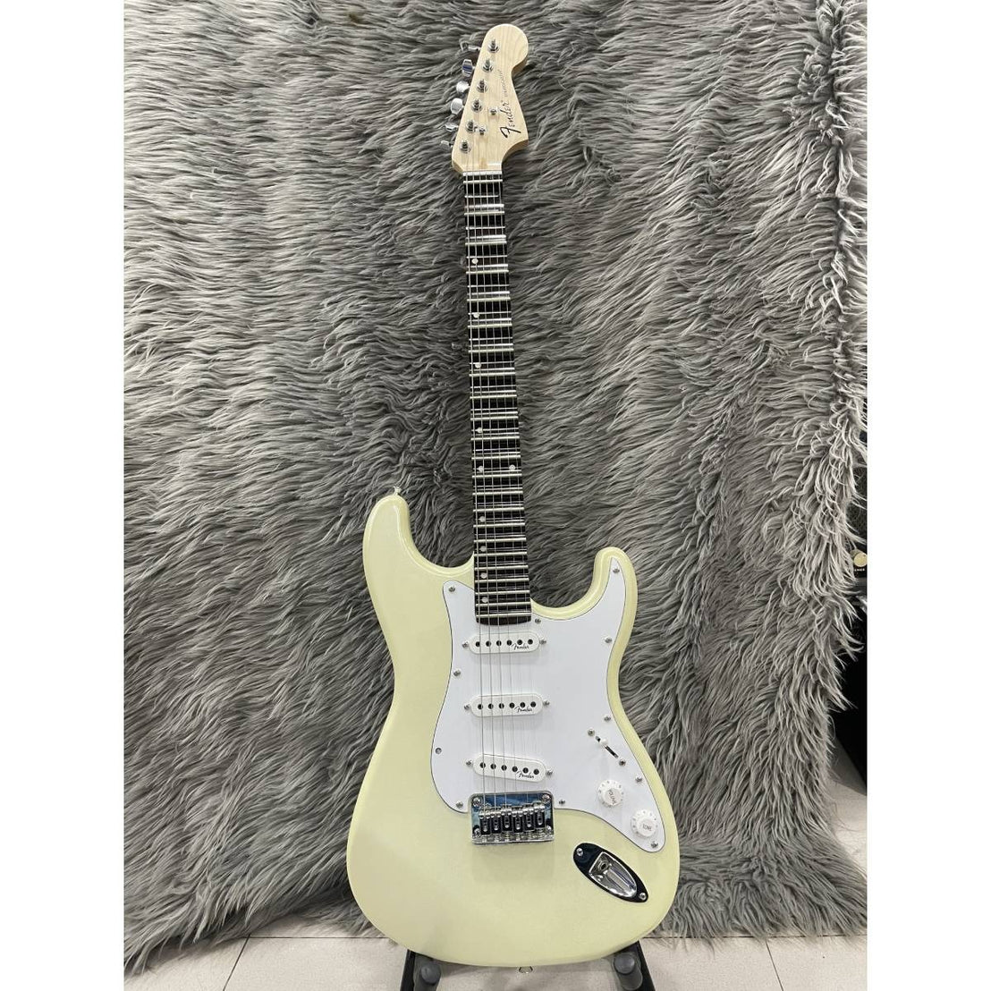 Đàn Guitar Vọng Cổ Điện Logo Fender Stratocaster 04-Mai Nguyên Music